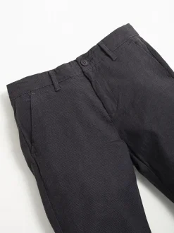 Calças chino slim fit em cinza escuro