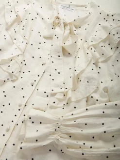 Camisa fluída às bolinhas