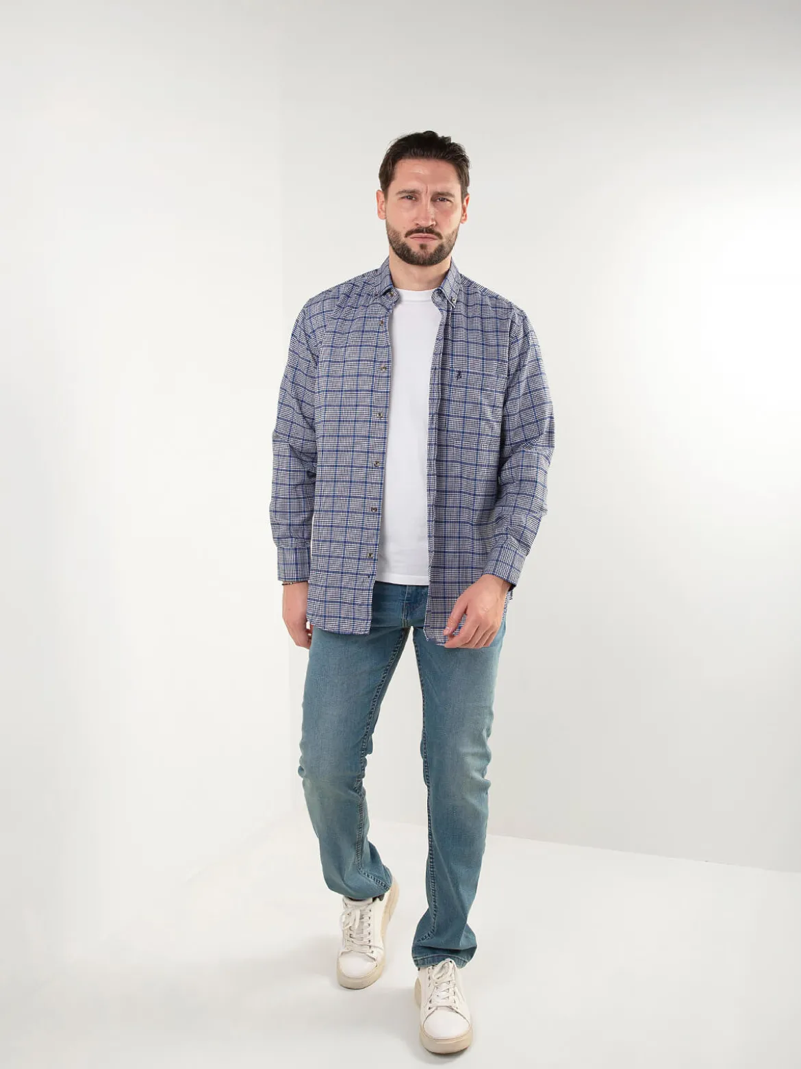 Camisa xadrez azul com bordado