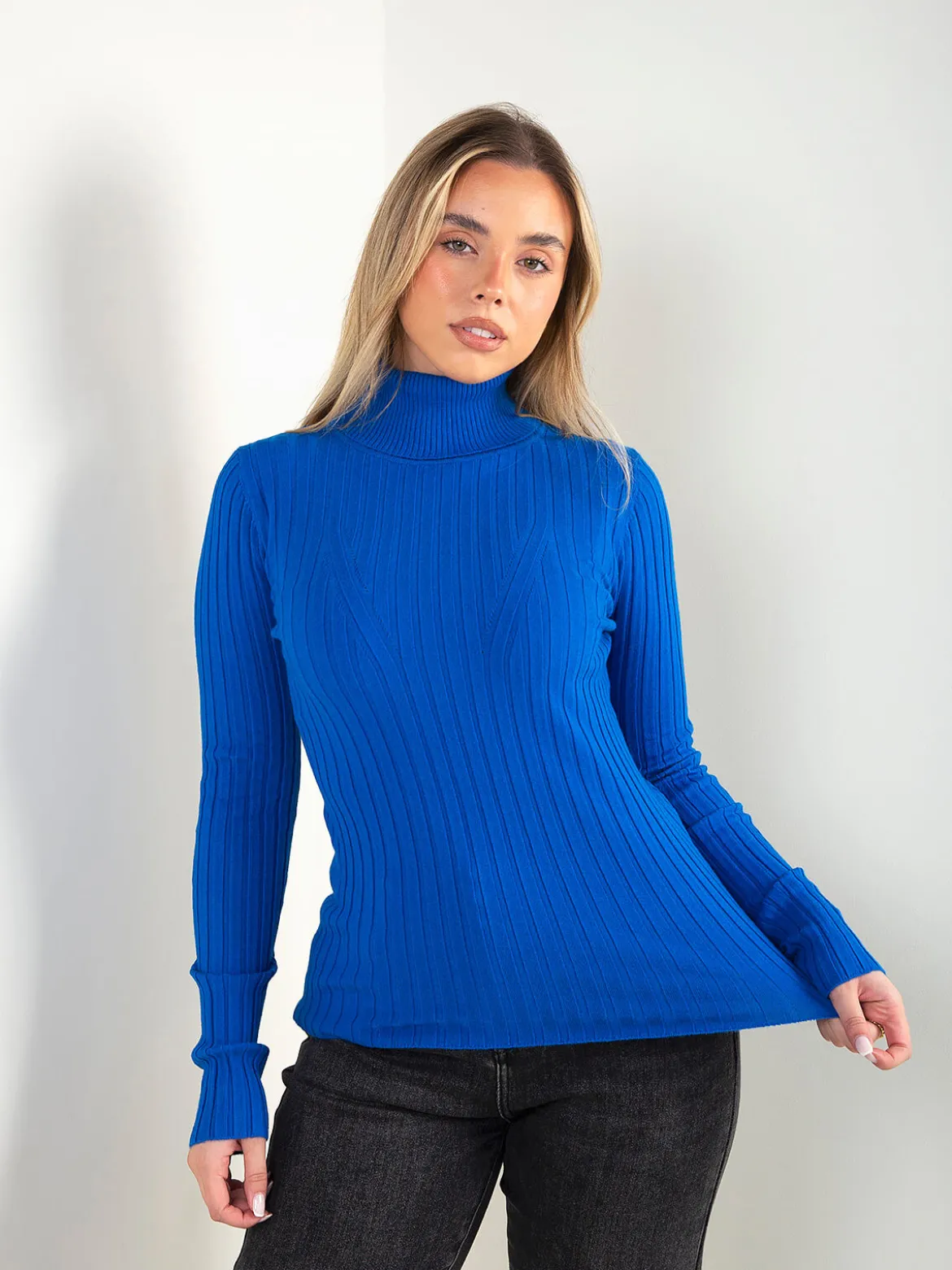 Camisola canela fina gola alta
