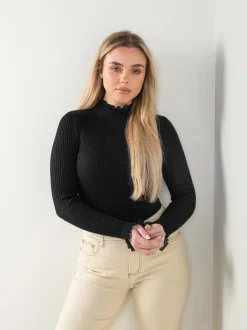 Camisola de malha canelada com renda