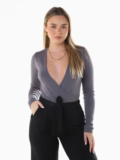 Camisola malha com decote cruzado