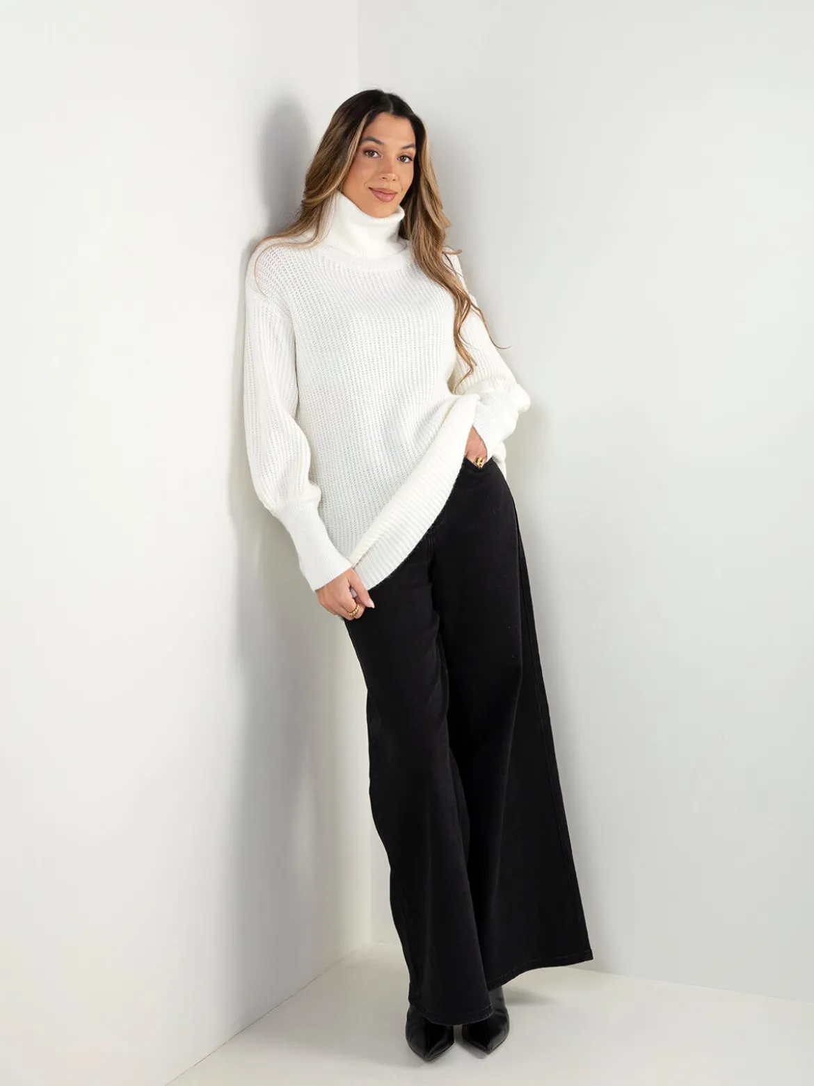 Camisola malha estruturada oversized gola alta