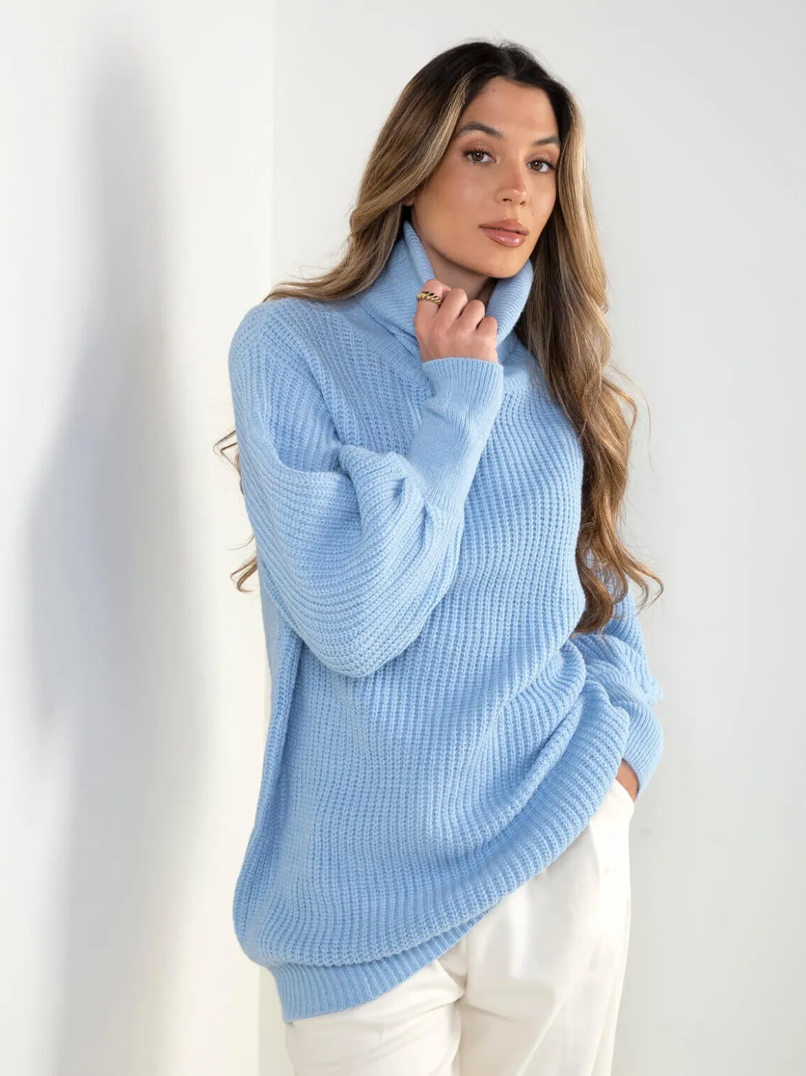 Camisola malha estruturada oversized gola alta
