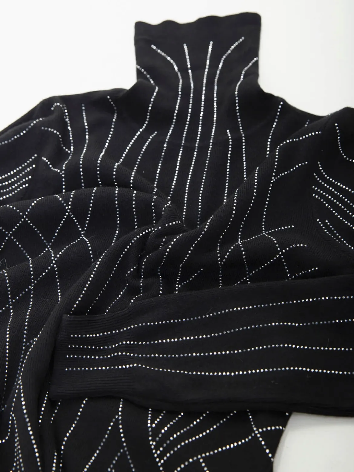 Camisola malha gola alta com strass