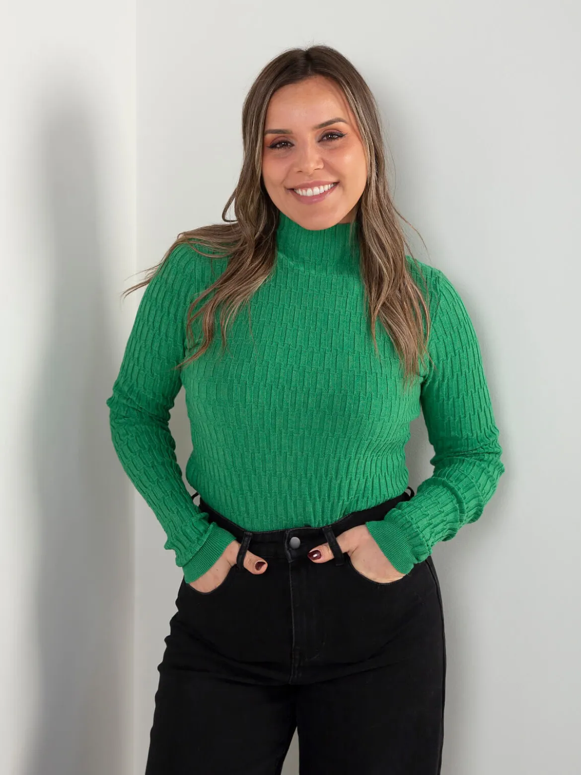 Camisola malha texturizada com gola subida