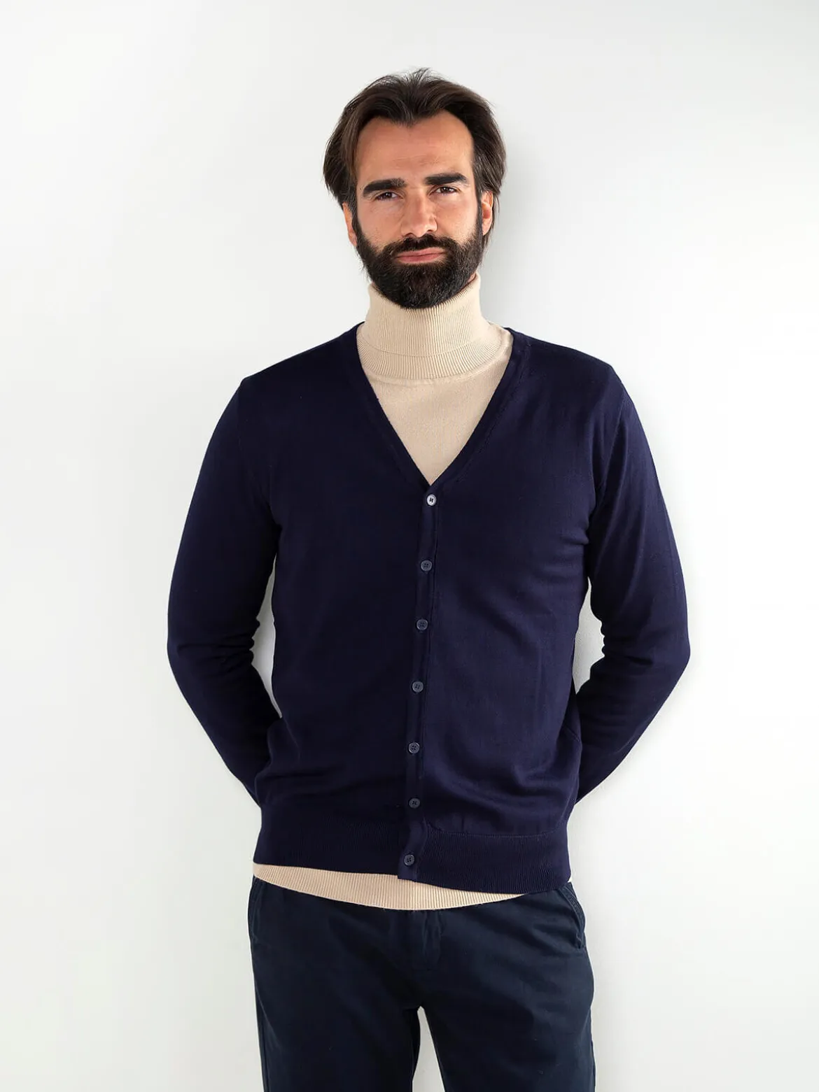 Cardigan com gola em V