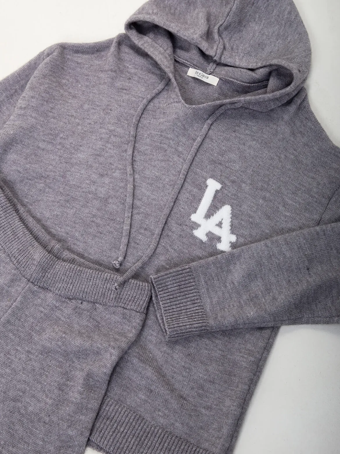 Conjunto de malha com sweatshirt e calças