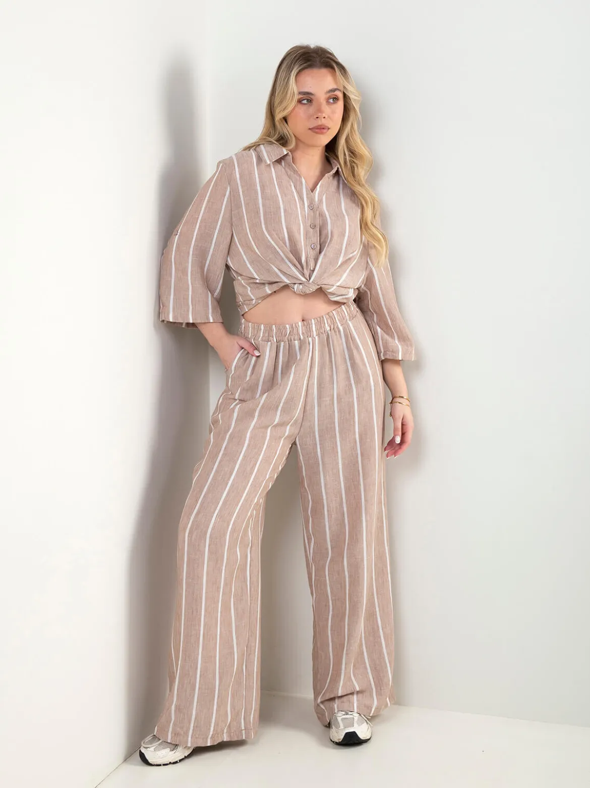 Conjunto efeito linho blusa e calças