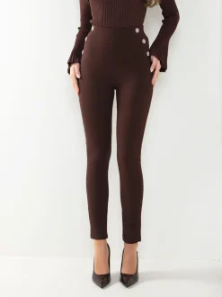 Leggings cintura alta com botões decorativos