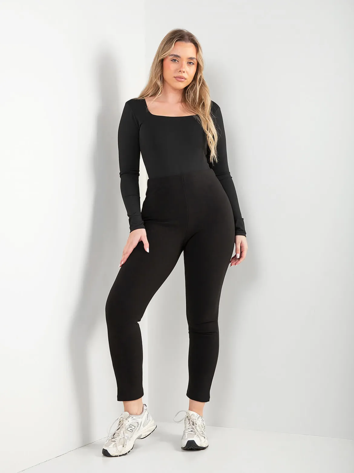 Leggings pretas térmicas de cintura alta