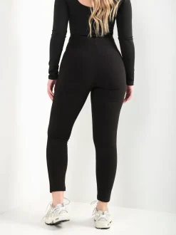 Leggings pretas térmicas de cintura alta