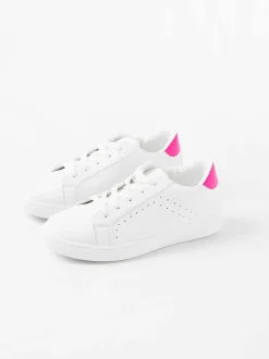 Sapatilhas brancas com rosa