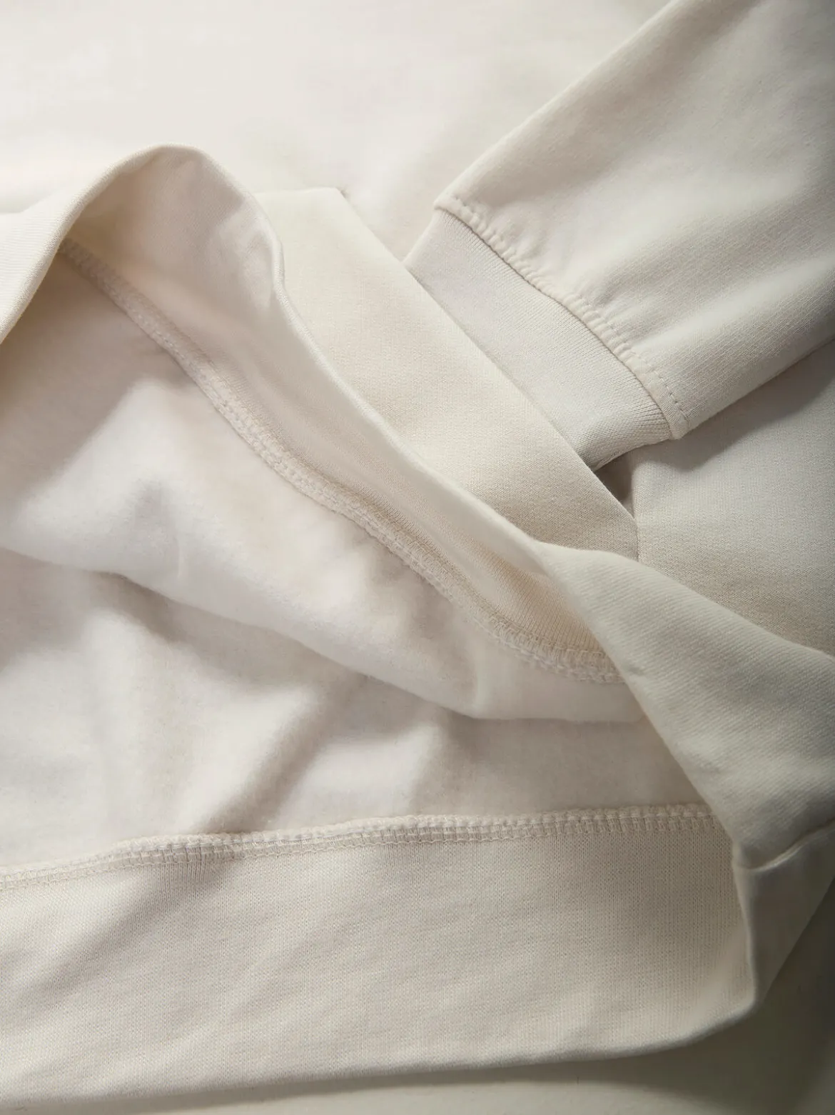 Sweatshirt capuz com mensagem