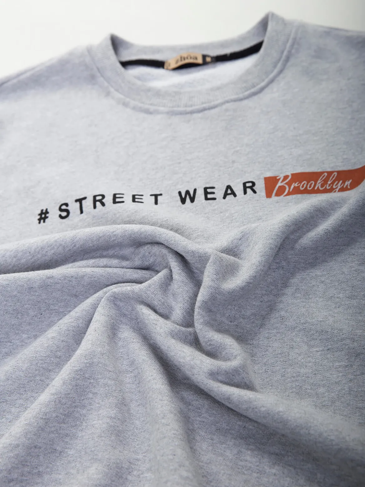 Sweatshirt com letras