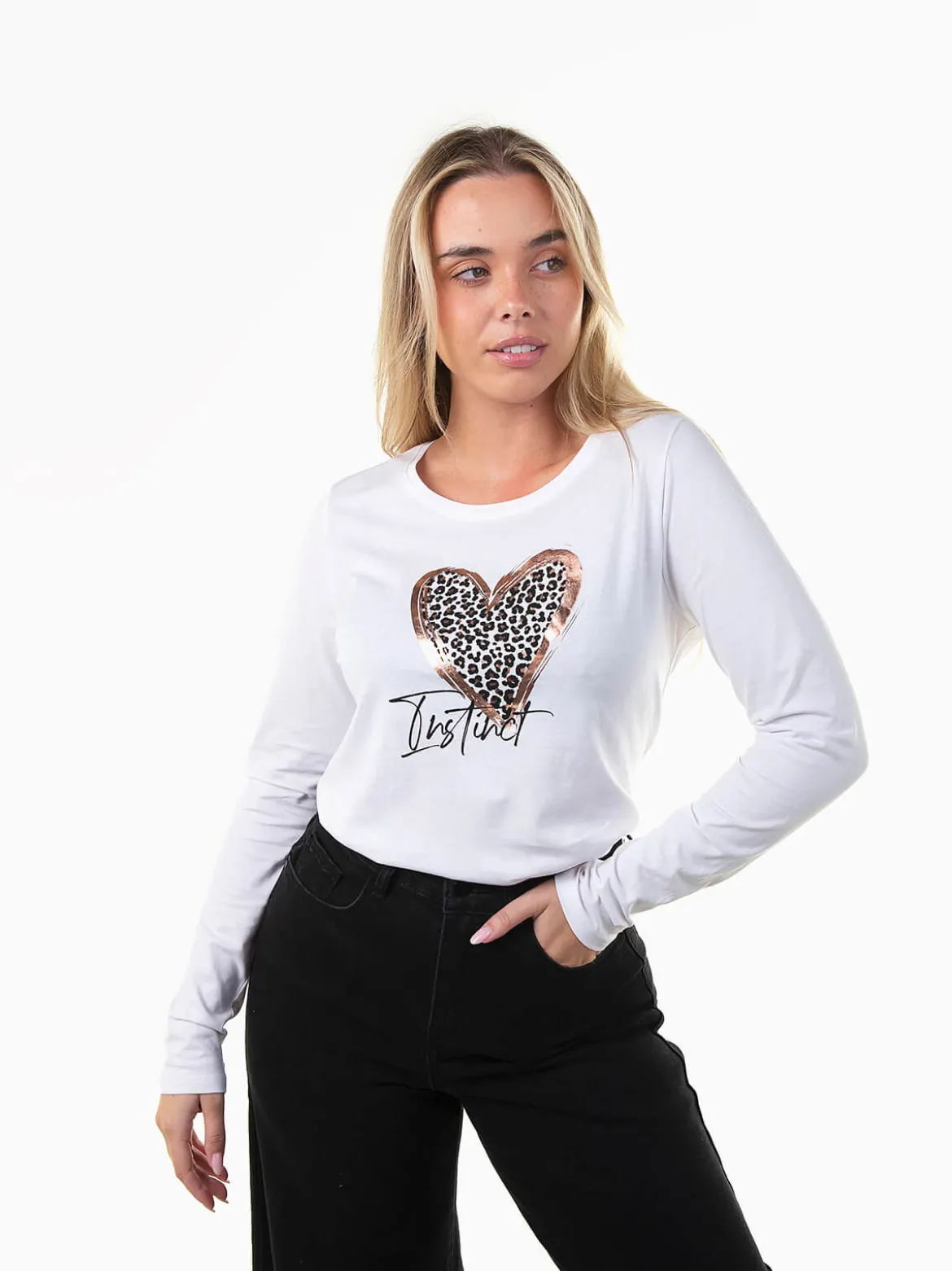 T-shirt manga comprida com coração
