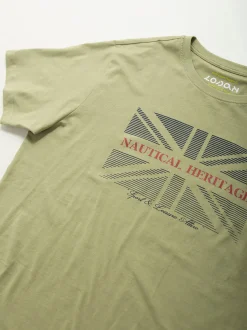 T-shirt manga curta com bandeira