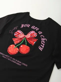 T-shirt manga curta com cerejas