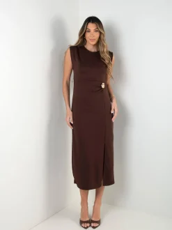 Vestido midi com detalhe dourado